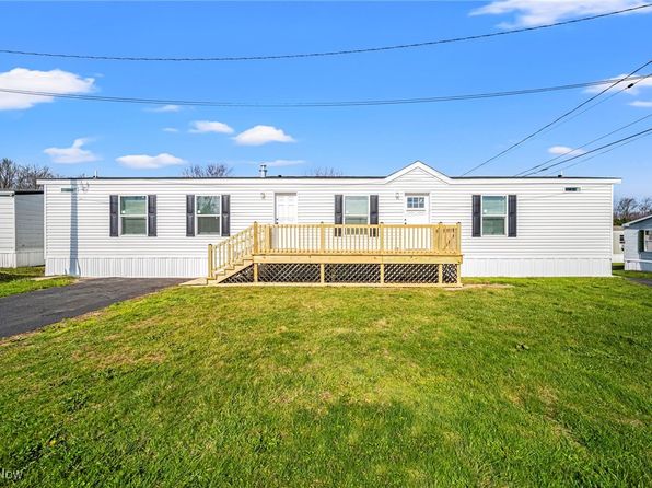 53 Martha Dr, Madison, OH 44057