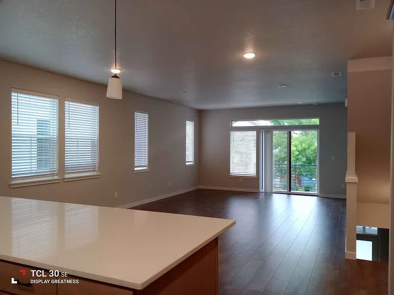 5136 SE Lone Oak St — Photo 7