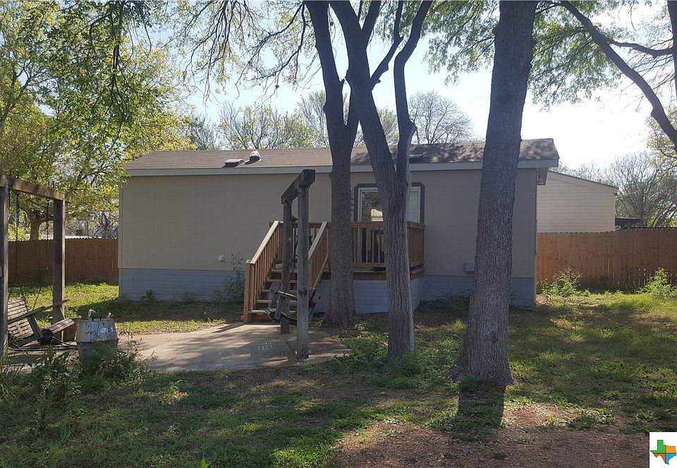 1st image of 209 Wildflower Ln
