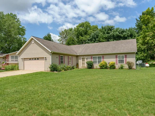 4847 Ontario Dr, Buchanan, MI 49107