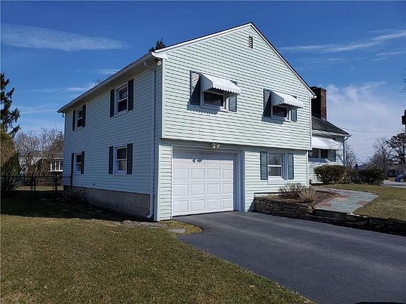2nd image of 64 Cypress Dr