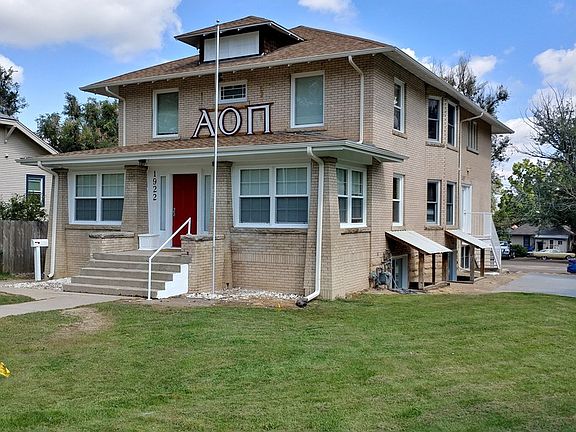 4th image of 1922 8th Ave