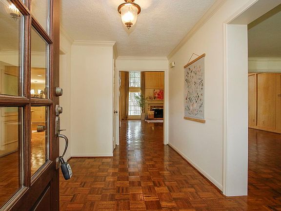 5th image of 9402 Godstone Ln