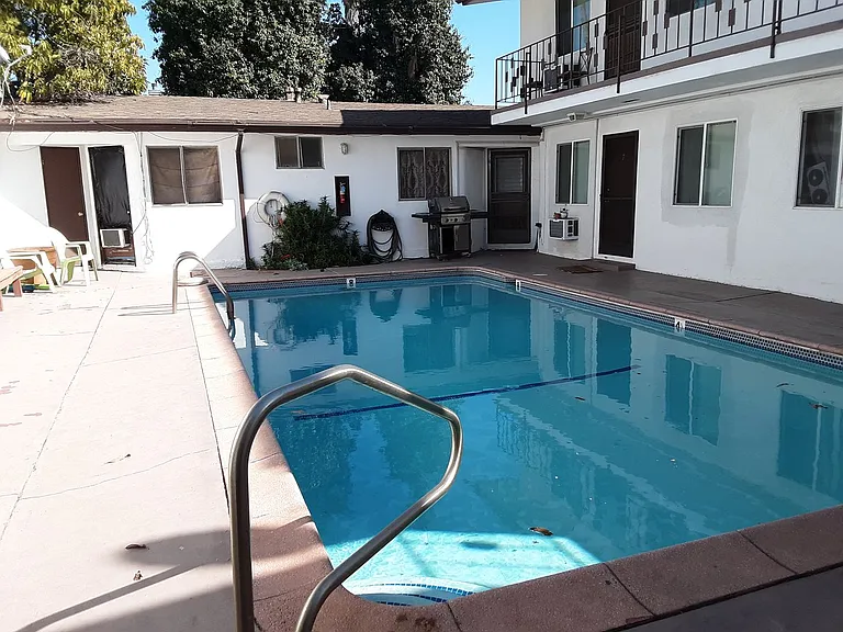 111 S Mockingbird Ln — Photo 11