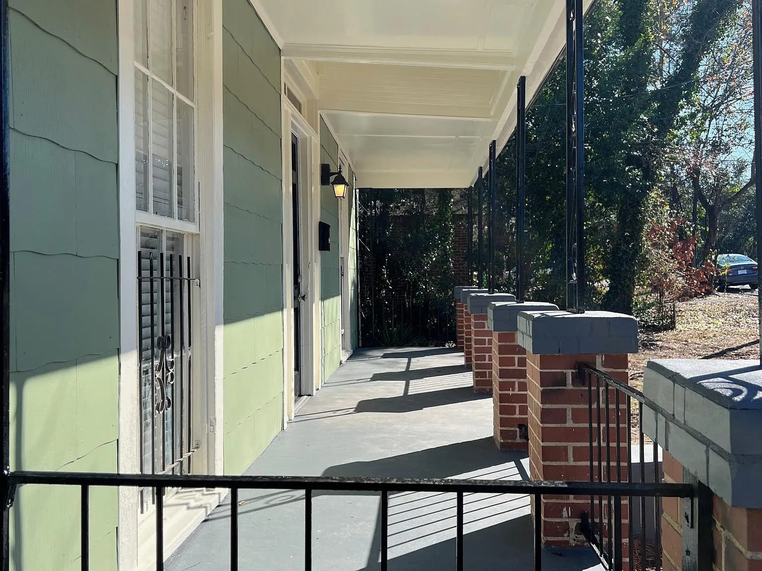3 bed, 1398 sqft, $1,400 — Photo 2