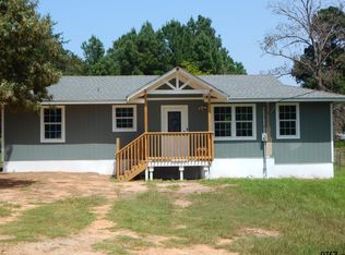 231 Woodpecker Rd, Gladewater, TX 75647