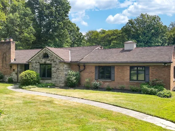 4599 Lander Rd, Orange, OH 44022