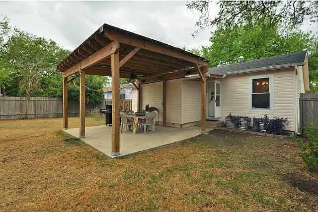 1404 Karen Ave — Photo 14