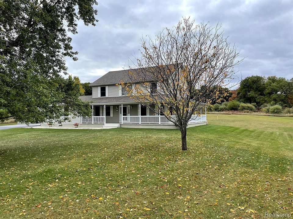 1st image of 2667 Echo Ln