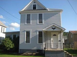 208 Elizabeth Ave, Evans City, PA 16033