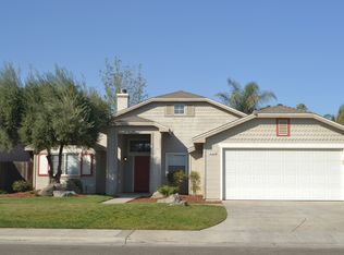 634 W White Oak Dr, Hanford, CA 93230