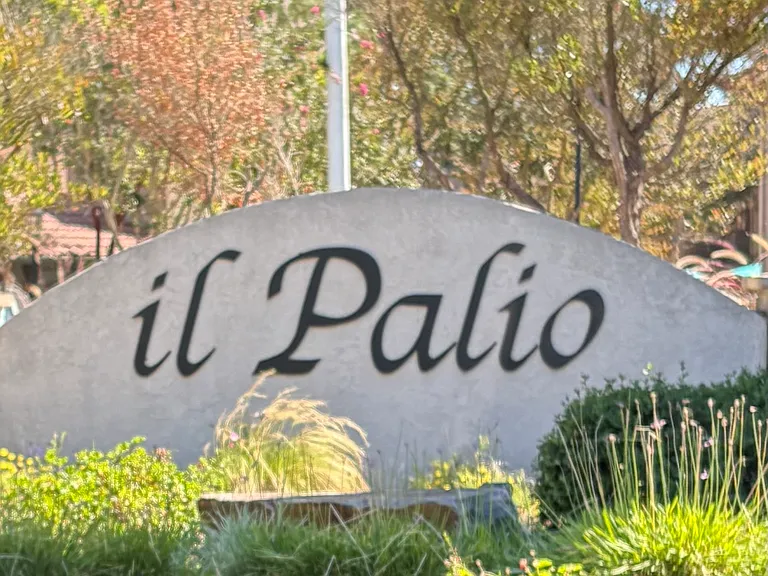 Il Paleo Condo Community