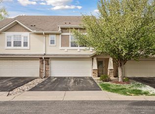 10799 Kingsfield Ln, Woodbury, MN 55129