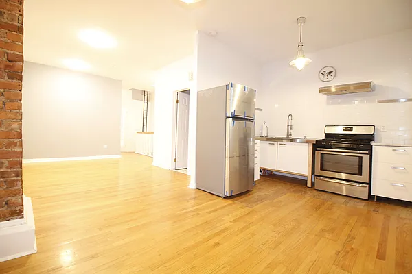 Rented by Realty Nerd | media 23