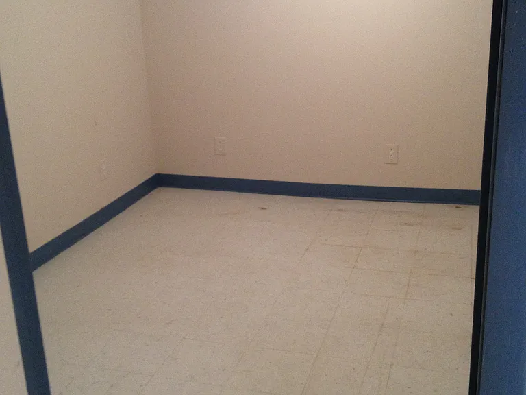 429 E Jarvis Ave — Photo 36