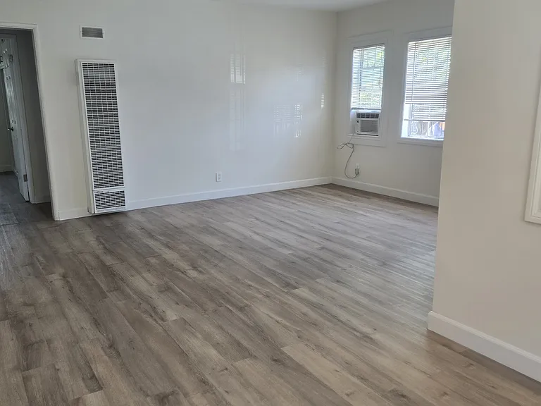 3107 Gleason Ave #1/2 — Photo 3