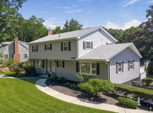 36 Bannister Rd, Andover, MA 01810