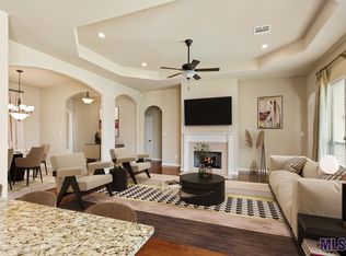 8694 Sandpiper St, Denham Springs, LA 70706