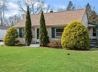 37 Westcott Rd, Scituate, RI 02857