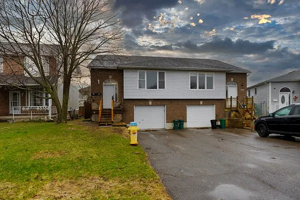1344 Brackenwood Cres #2
