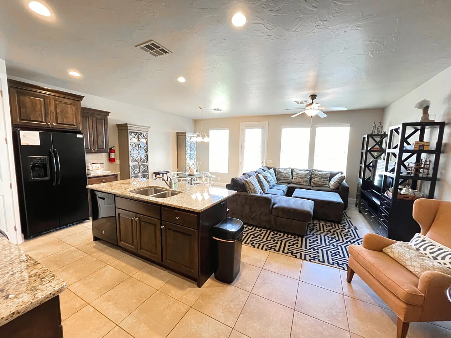 Southern Sunset Oasis | Pools & Golf Course Views — Photo 4
