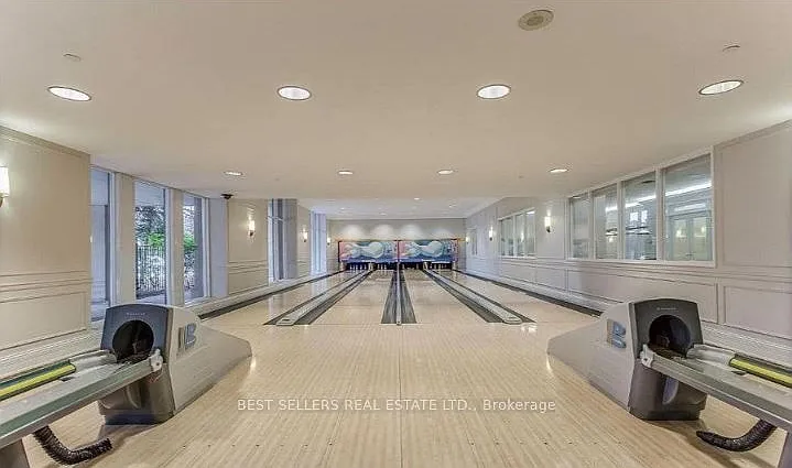 25 Kingsbridge Garden Cir #2321 — Photo 11