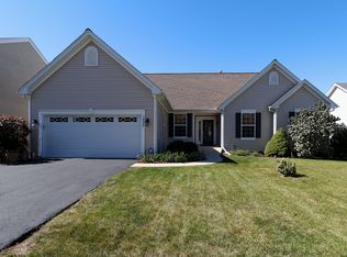 1329 Walnut Ridge Dr, Montgomery, IL 60538