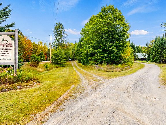 4th image of 469 Lake Moxie Road
