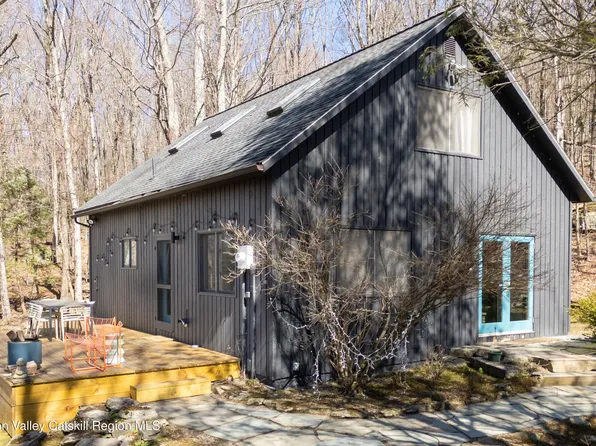 410 Roaring Brook Lane, Highmount, NY 12441