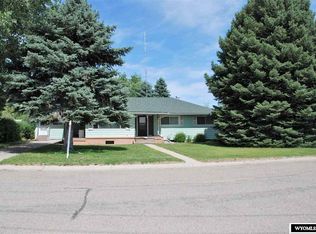 107 Pleasant View Dr, Worland, WY 82401