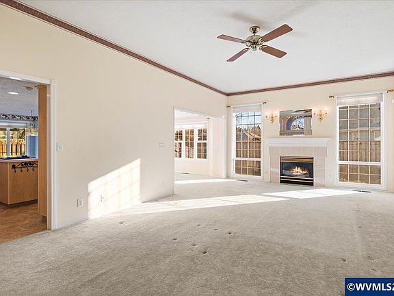 5th image of 1186 Glazemeadow St NE