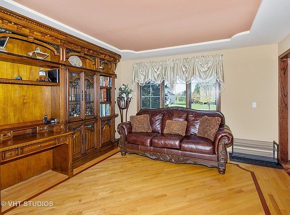 3rd image of 16011 W Red Cloud Dr