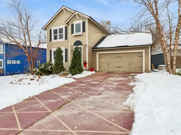 7105 SE 27th St, Des Moines, IA 50320