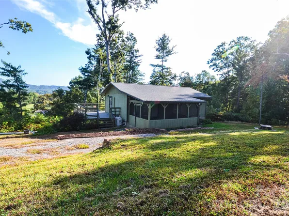 6 Mountain Oaks Dr, Fletcher, NC 28732