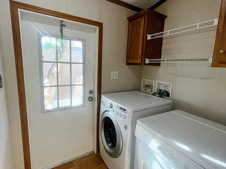 15953 Date Dr — Photo 8