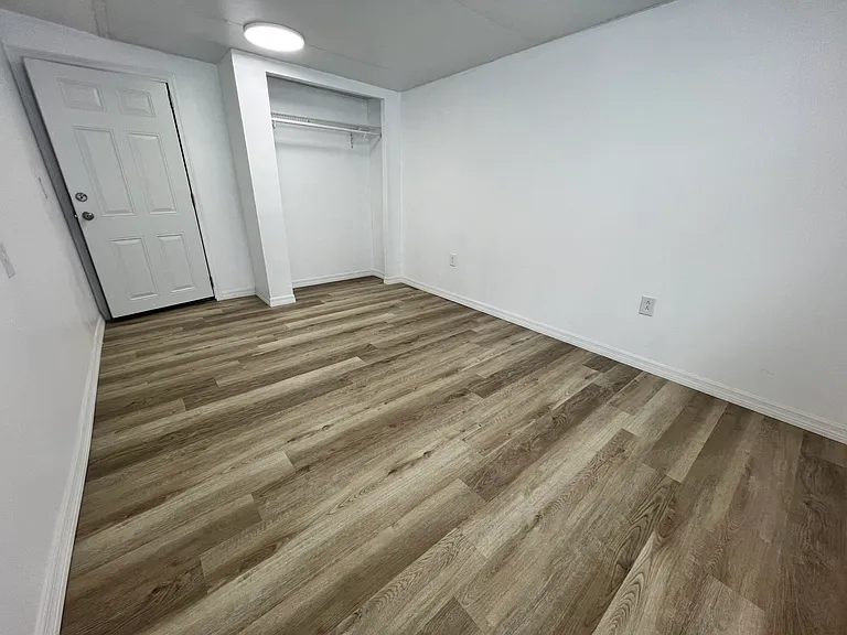 1835 Lynncrest Rd #2 — Photo 10