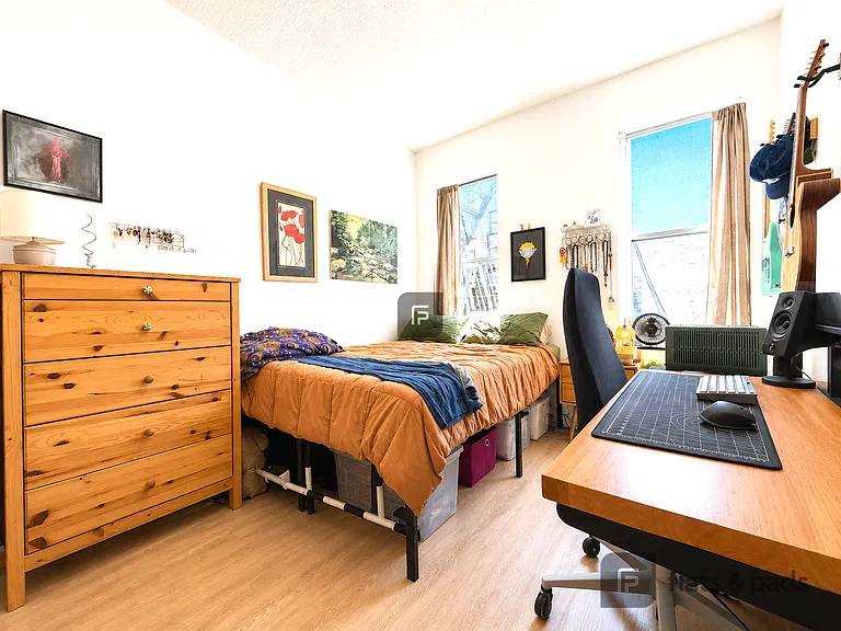 650 Rogers Ave #2R — Photo 7