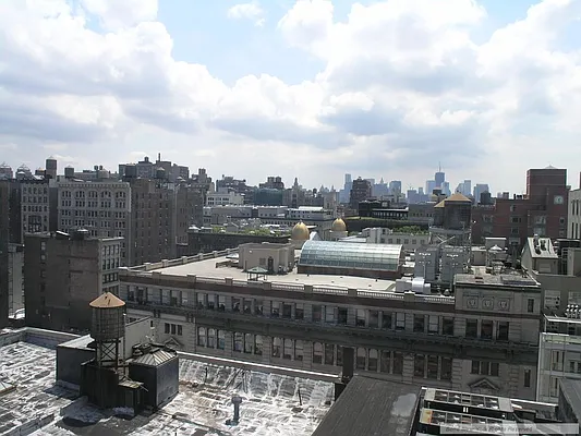 Rented by Bond New York | media 18