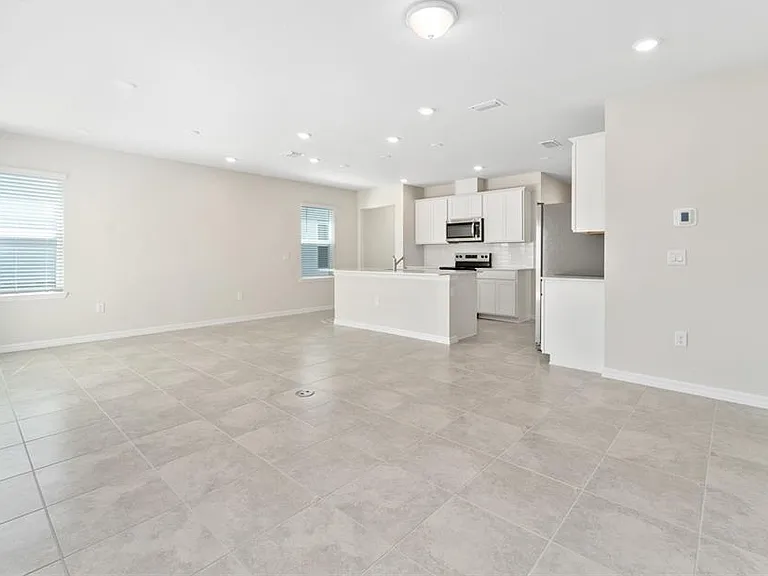 3633 Cambridge Brook Dr — Photo 9