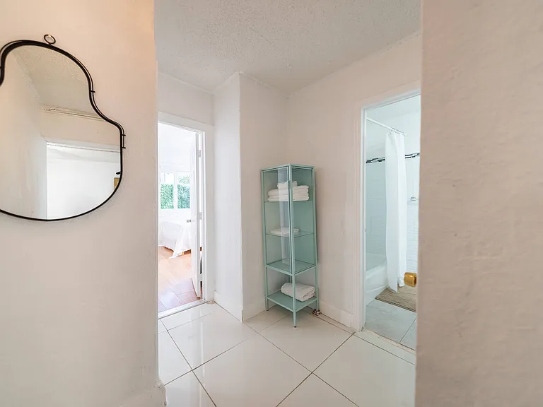 1678 SW 11th St #3 — Photo 7