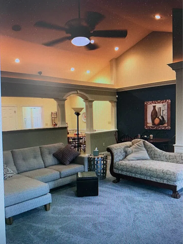 3 bed, 2200 sqft, $1,950 — Photo 3