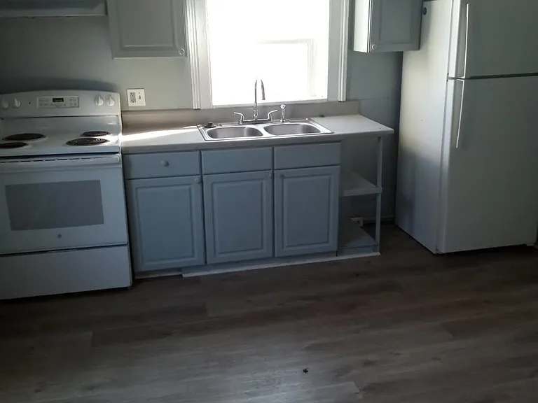 819 Chestnut St #3 — Photo 3