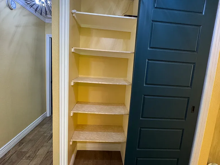 Latrobe Cir — Photo 20