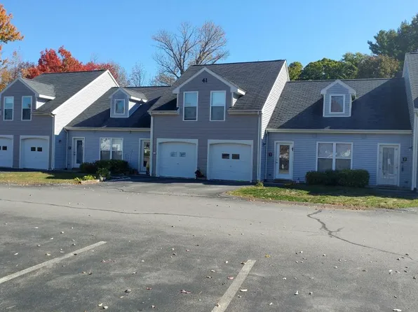 48 Wildflower Cir, Somersworth, NH 03878