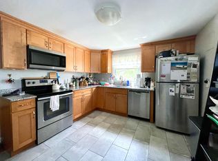 104 Hillcrest Rd, Waltham, MA 02451