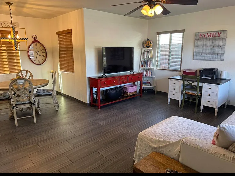 1635 E Solano Dr — Photo 4
