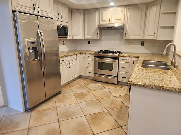 13972 Royal Melbourne Sq — Photo 7