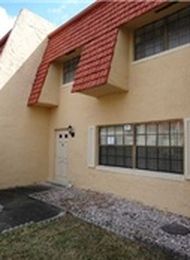 42 Spinning Wheel Ln #42, Tamarac, FL, 33319