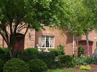 4310 Palmer Dr, Naperville, IL 60564