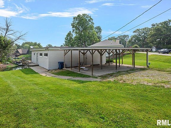 3rd image of 308 Elm Ln